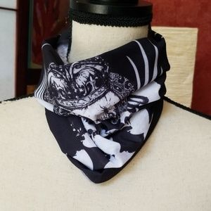 NWT Skull Print Multifunctional Face Mask